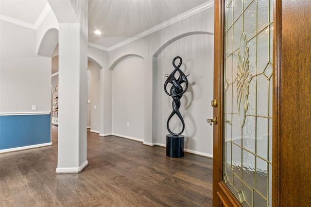 135 E Northcastle Circle, Conroe, TX 77384