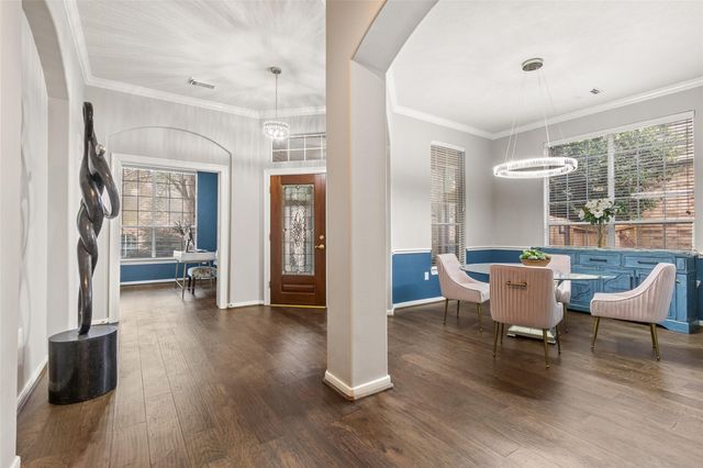 135 E Northcastle Circle, Conroe, TX 77384