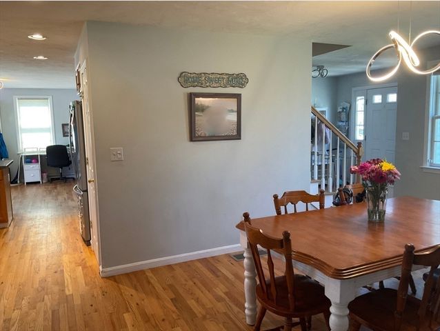 124 Pond St, Weymouth, MA 02190