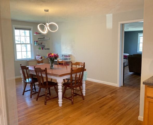 124 Pond St, Weymouth, MA 02190