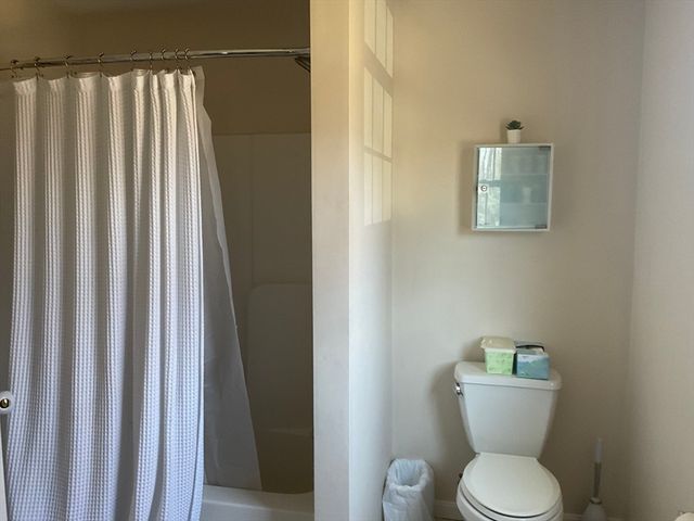 124 Pond St, Weymouth, MA 02190