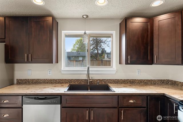 16812 17th Avenue E, Spanaway, WA 98387