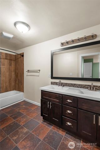 16812 17th Avenue E, Spanaway, WA 98387