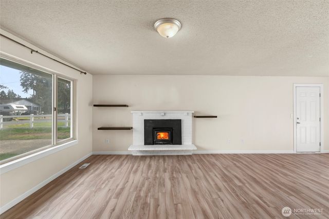 16812 17th Avenue E, Spanaway, WA 98387