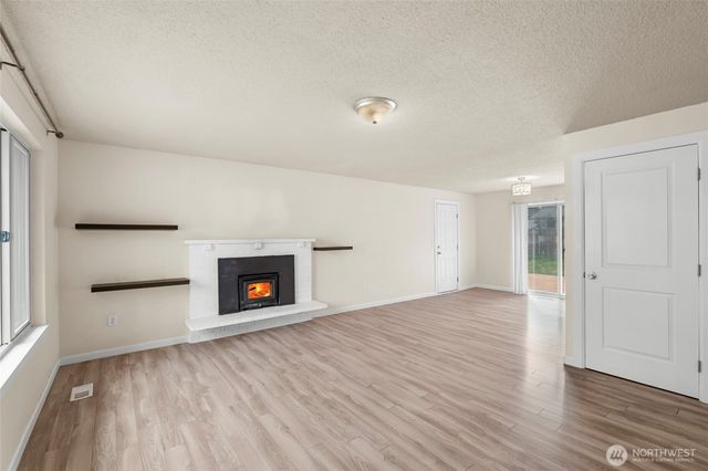 16812 17th Avenue E, Spanaway, WA 98387