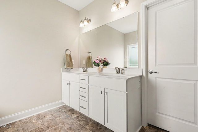 52 Heirloom Court, Benson, NC 27504