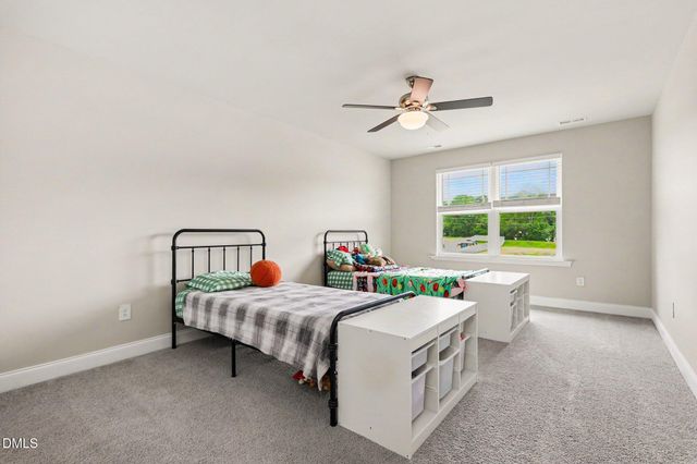 52 Heirloom Court, Benson, NC 27504
