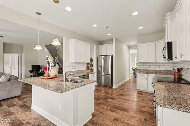 52 Heirloom Court, Benson, NC 27504