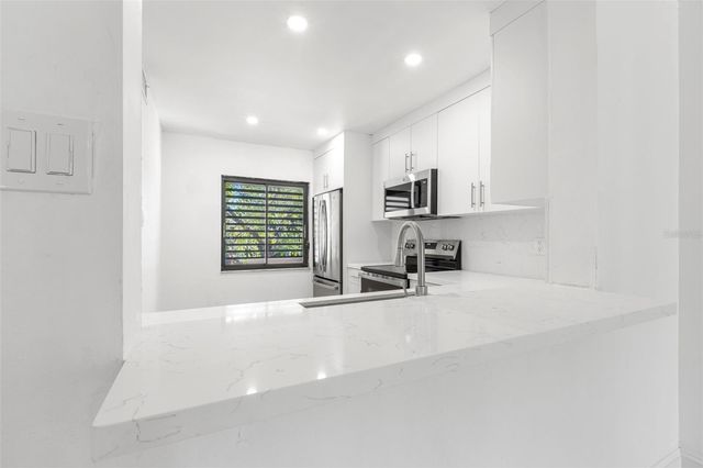 1802 MARINER DRIVE 21, Tarpon Springs, FL 34689