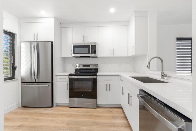 1802 MARINER DRIVE 21, Tarpon Springs, FL 34689