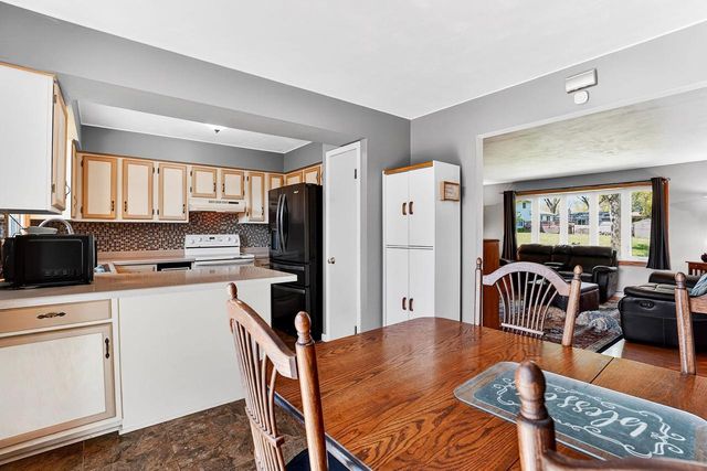 3380 JENNESS Avenue, Mcfarland, WI 53558