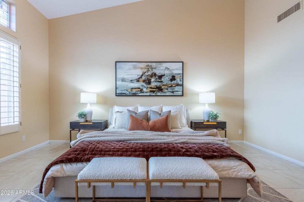 Image 19 of property listing at 12018 E MISSION LANE Circle, Scottsdale, AZ 85259