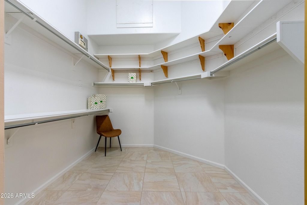 Image 23 of property listing at 12018 E MISSION LANE Circle, Scottsdale, AZ 85259