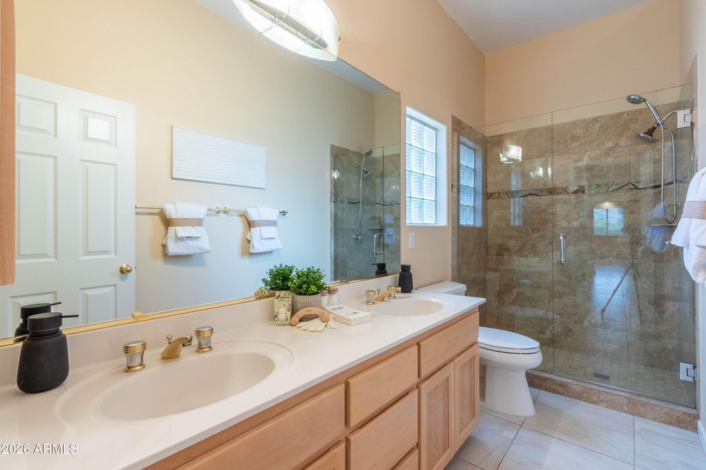 Image 27 of property listing at 12018 E MISSION LANE Circle, Scottsdale, AZ 85259