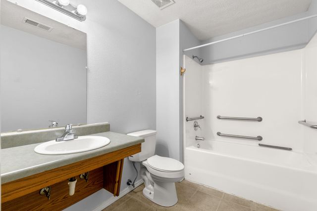 105 Garden Circle 109-4, Branson, MO 65616