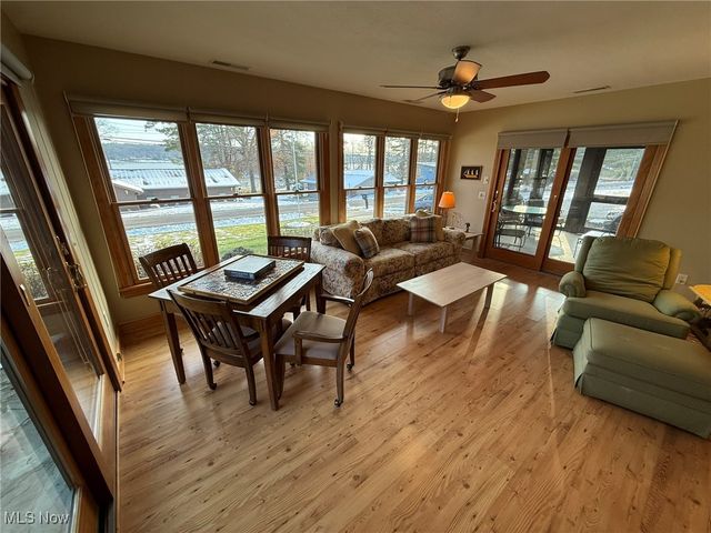 9201 N Shore Drive NE, Mineral City, OH 44656