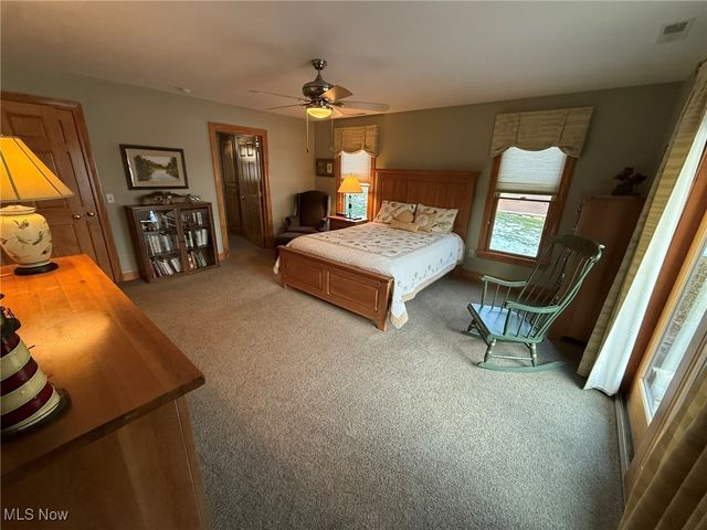 9201 N Shore Drive NE, Mineral City, OH 44656