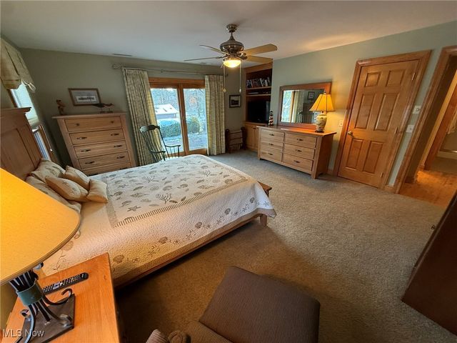 9201 N Shore Drive NE, Mineral City, OH 44656