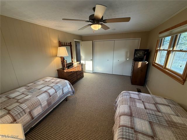 9201 N Shore Drive NE, Mineral City, OH 44656