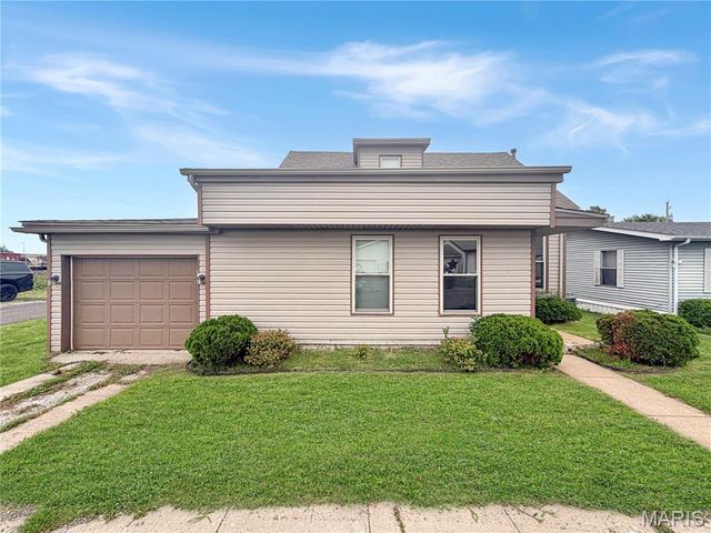 114 Park Avenue, Dupo, IL 62239