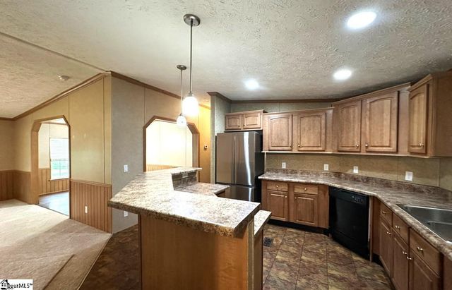 116 Lakeside Drive, Taylors, SC 29687