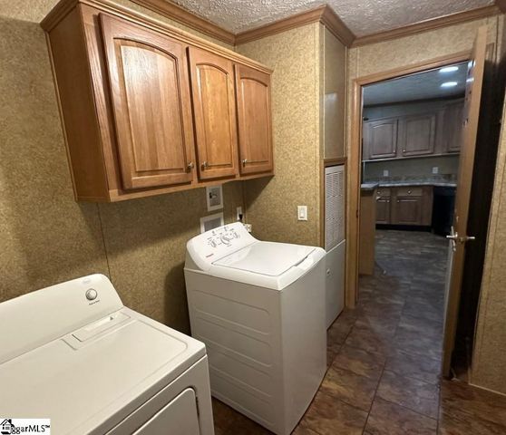 116 Lakeside Drive, Taylors, SC 29687