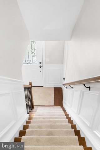 22 OLD COLONY LN, Marlton, NJ 08053