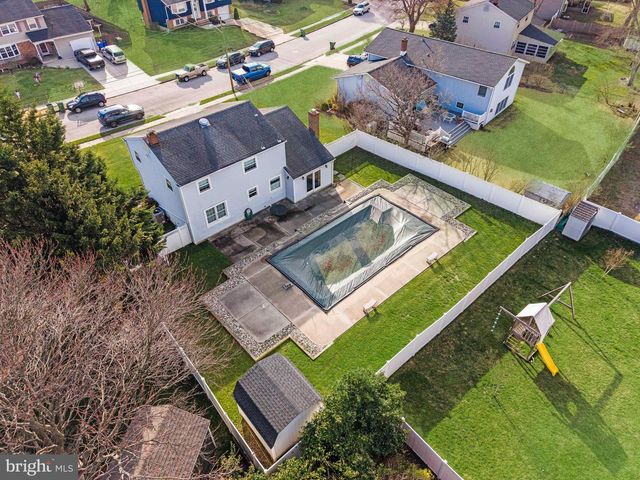 22 OLD COLONY LN, Marlton, NJ 08053