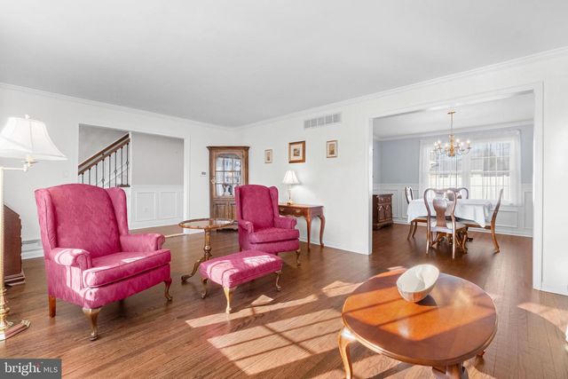 22 OLD COLONY LN, Marlton, NJ 08053