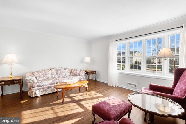 22 OLD COLONY LN, Marlton, NJ 08053