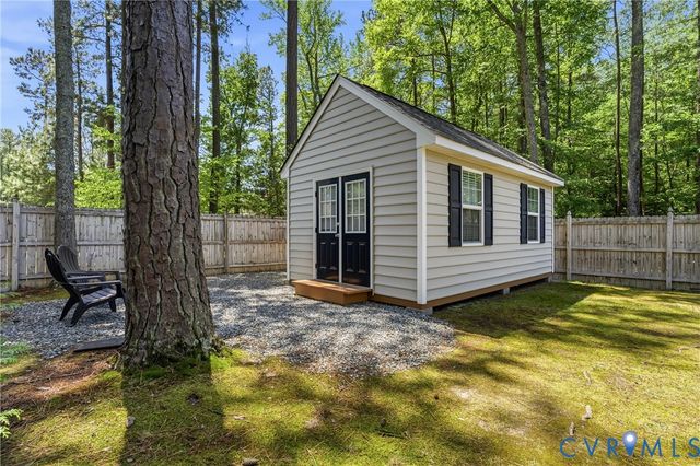 303 Carter Forest Dr, Ashland, VA 23005