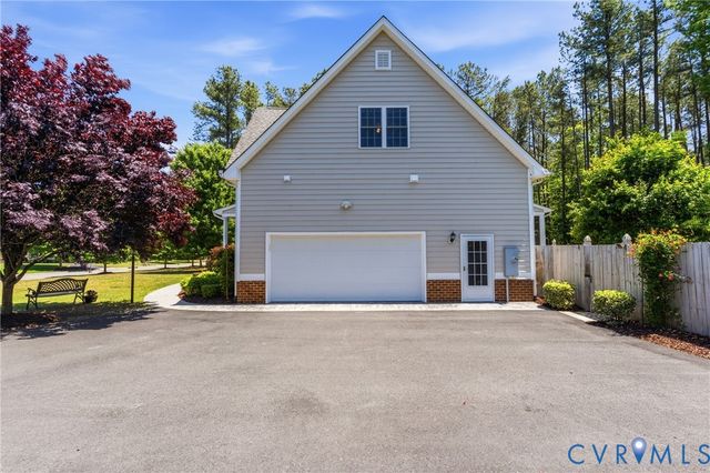 303 Carter Forest Dr, Ashland, VA 23005