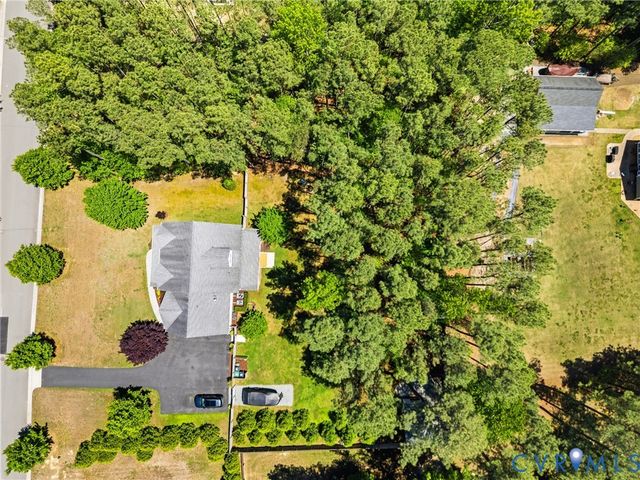 303 Carter Forest Dr, Ashland, VA 23005