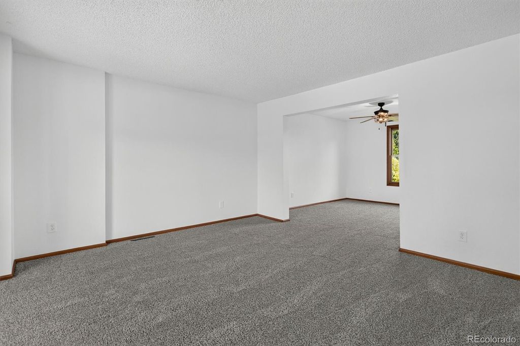 Image 11 of property listing at 7401 Powderhorn Drive, Lone Tree, CO 80124