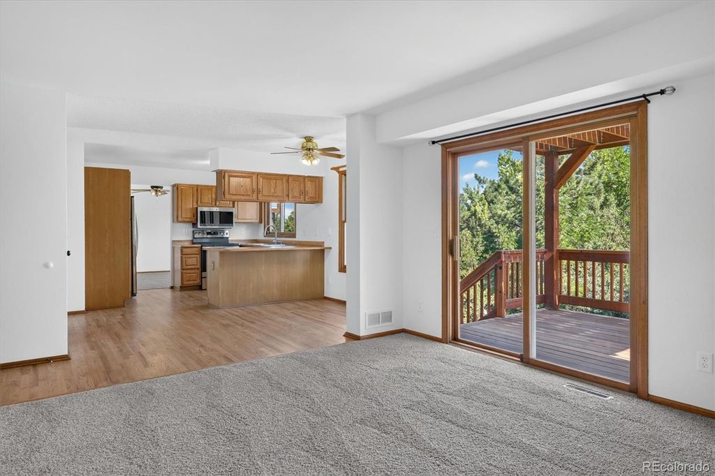 Image 17 of property listing at 7401 Powderhorn Drive, Lone Tree, CO 80124