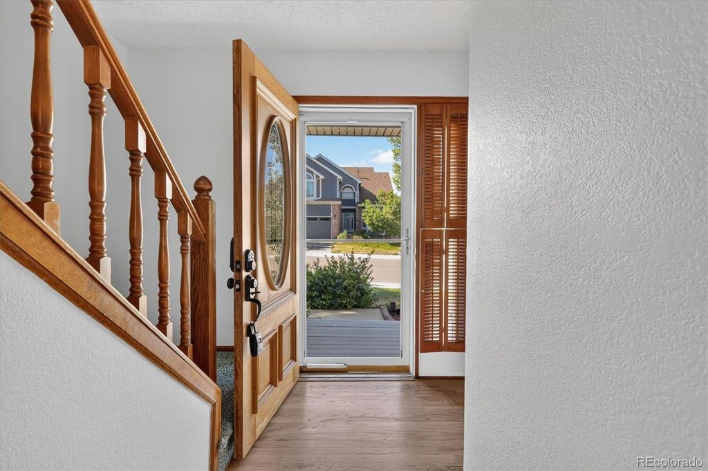 Image 4 of property listing at 7401 Powderhorn Drive, Lone Tree, CO 80124
