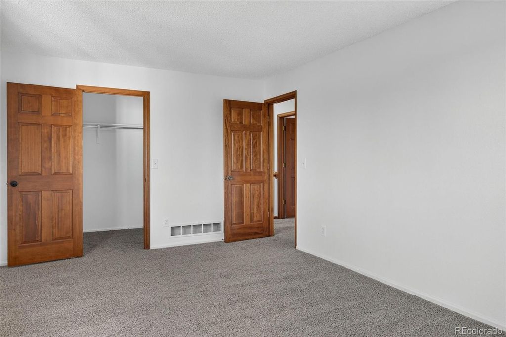 Image 38 of property listing at 7401 Powderhorn Drive, Lone Tree, CO 80124