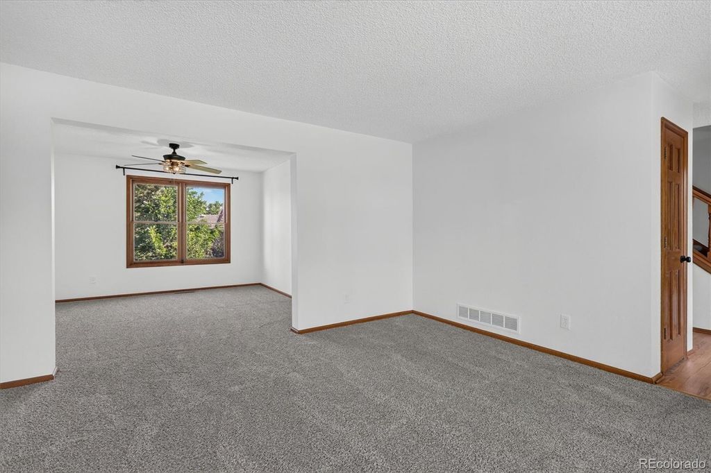 Image 7 of property listing at 7401 Powderhorn Drive, Lone Tree, CO 80124