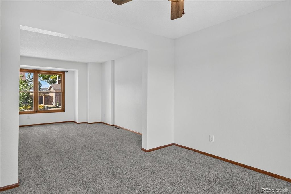 Image 9 of property listing at 7401 Powderhorn Drive, Lone Tree, CO 80124