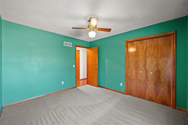 9007 Dry Dock Drive, Liberty, MO 64068