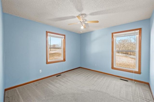 9007 Dry Dock Drive, Liberty, MO 64068