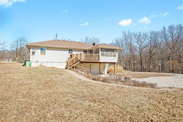 9007 Dry Dock Drive, Liberty, MO 64068