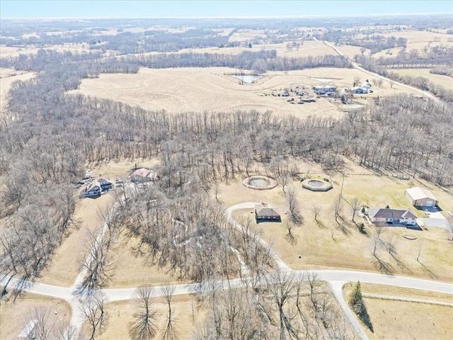 9007 Dry Dock Drive, Liberty, MO 64068