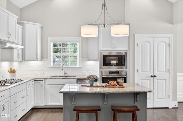 1538 Baxter Ridge Court, Apex, NC 27502