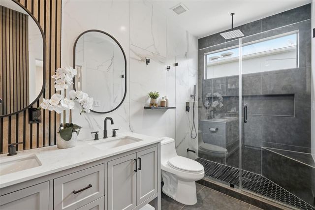 2109 Sul Ross Street, Houston, TX 77098