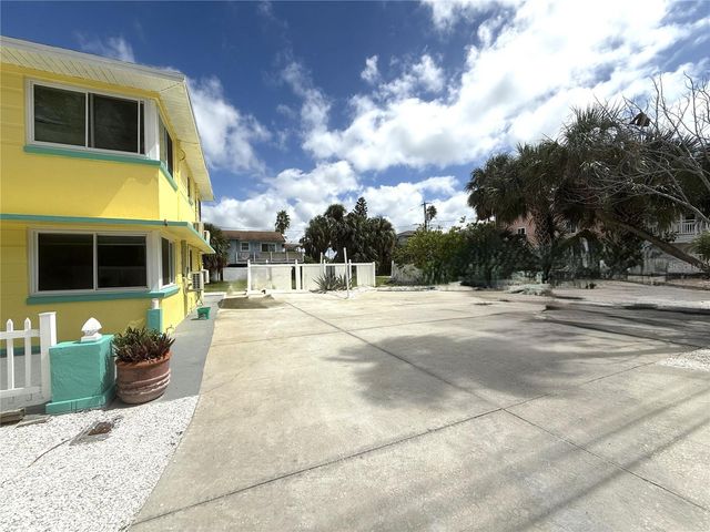 8301 W GULF BOULEVARD 4, Treasure Island, FL 33706