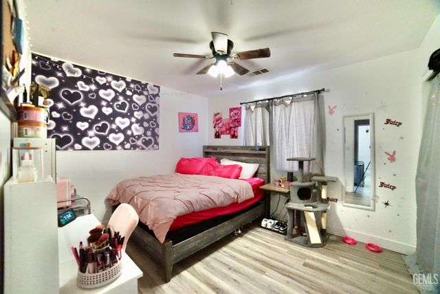 400 Dry Meadow Lane, Bakersfield, CA 93308