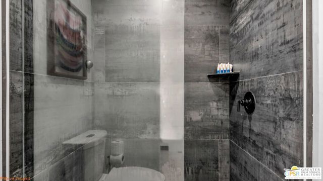 545 W Yorba Road, Palm Springs, CA 92262