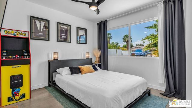 545 W Yorba Road, Palm Springs, CA 92262