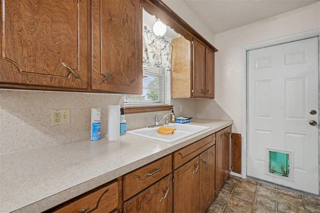 502 NW 59th St, Lawton, OK 73505